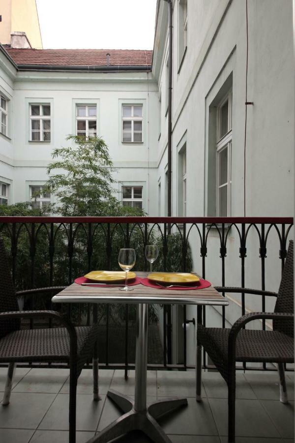 Quiet Apartment With Balcony Charles Bridge Πράγα Εξωτερικό φωτογραφία